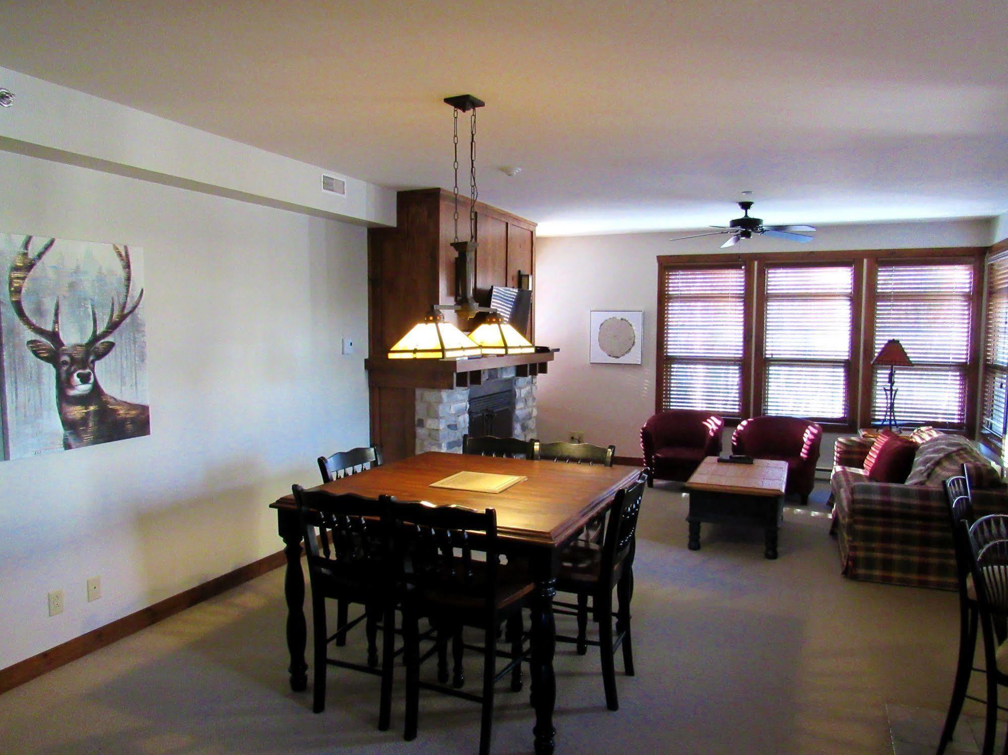 Apartament Tremblant Les Eaux - Location Adp Mont-Tremblant Zewnętrze zdjęcie