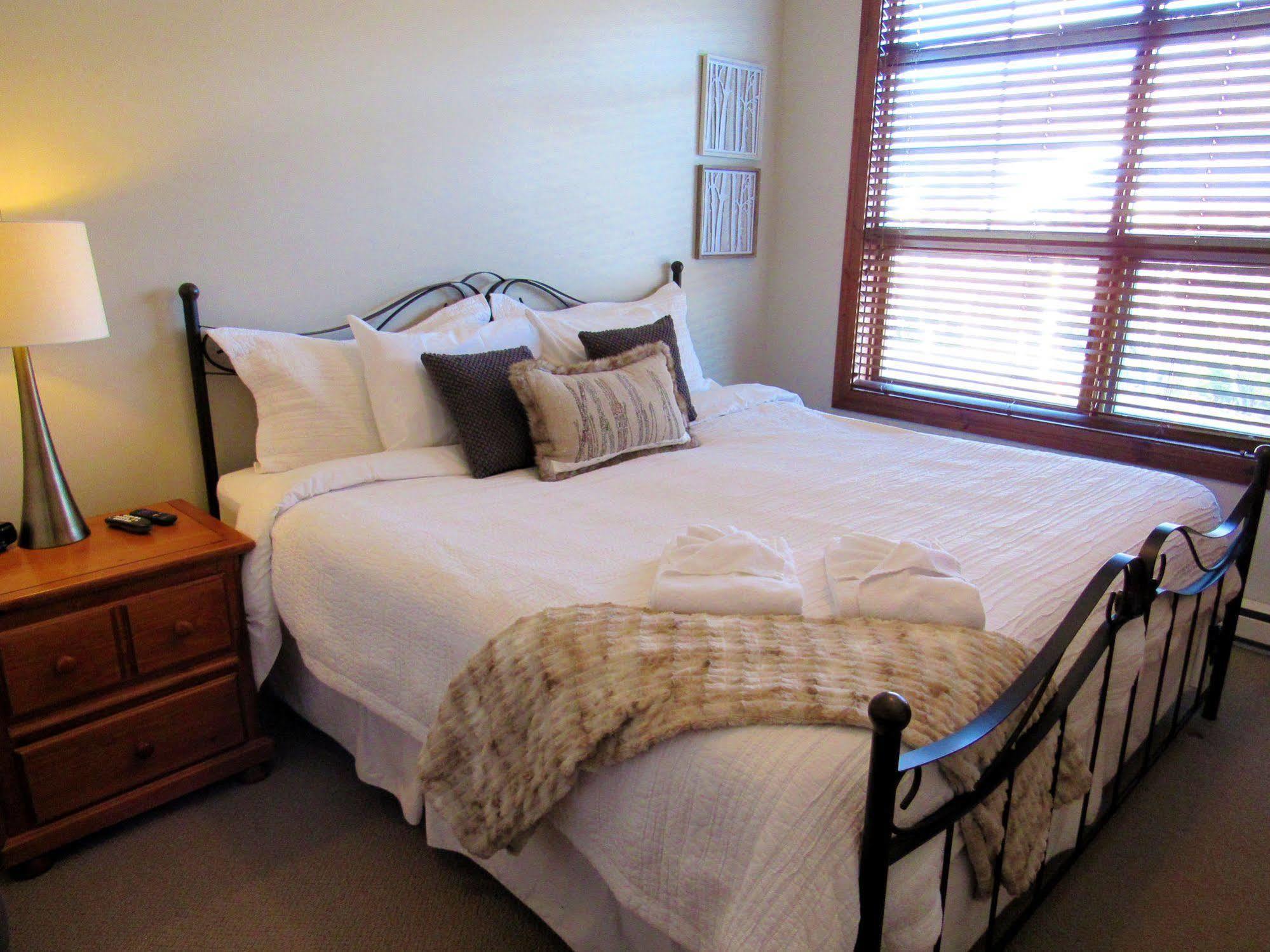 Apartament Tremblant Les Eaux - Location Adp Mont-Tremblant Zewnętrze zdjęcie
