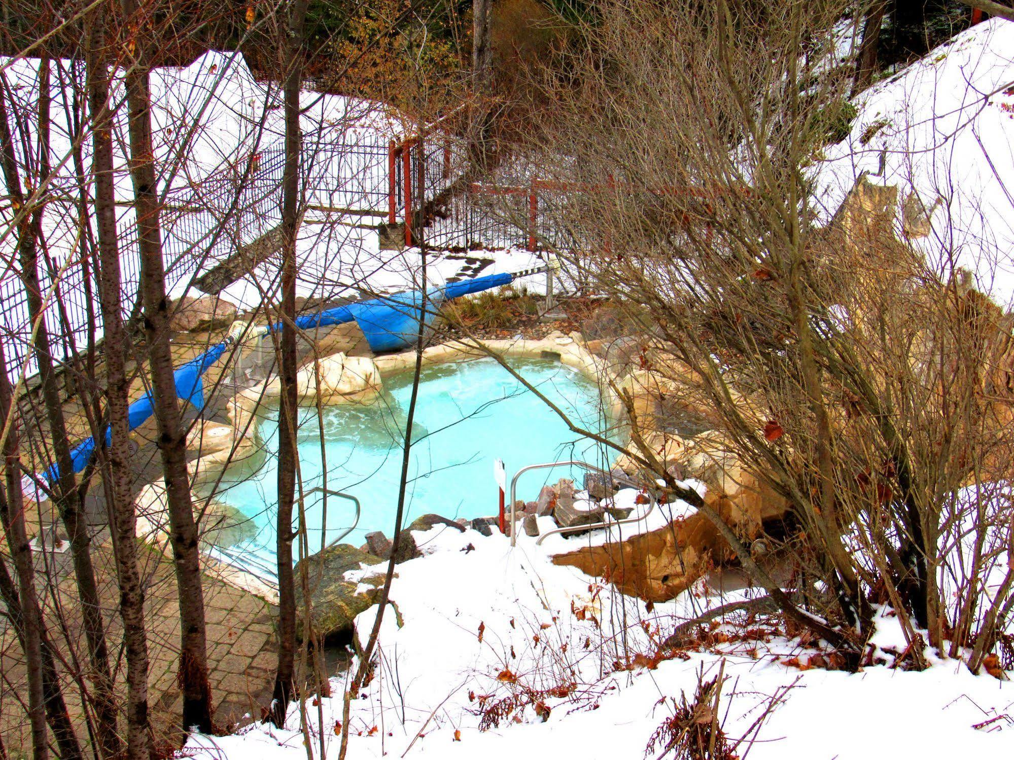 Apartament Tremblant Les Eaux - Location Adp Mont-Tremblant Zewnętrze zdjęcie