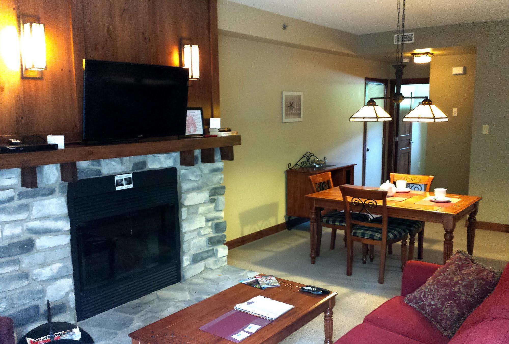 Apartament Tremblant Les Eaux - Location Adp Mont-Tremblant Zewnętrze zdjęcie